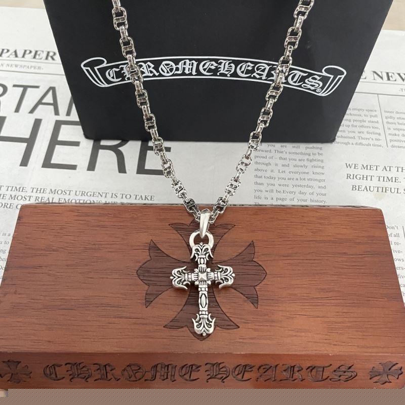 Ch**me He**ts necklaces